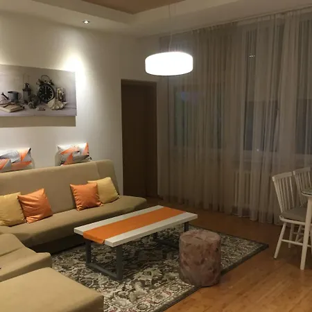 Una Downtown Apartment